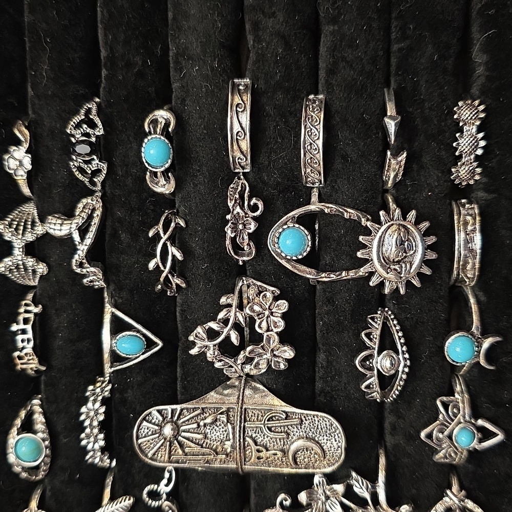 Lot of 30pcs fashion rings - Picture 3 of 3